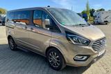 Ford Tourneo Custom Titanium X 8 Sitzplätze - silberne Ford Tourneo