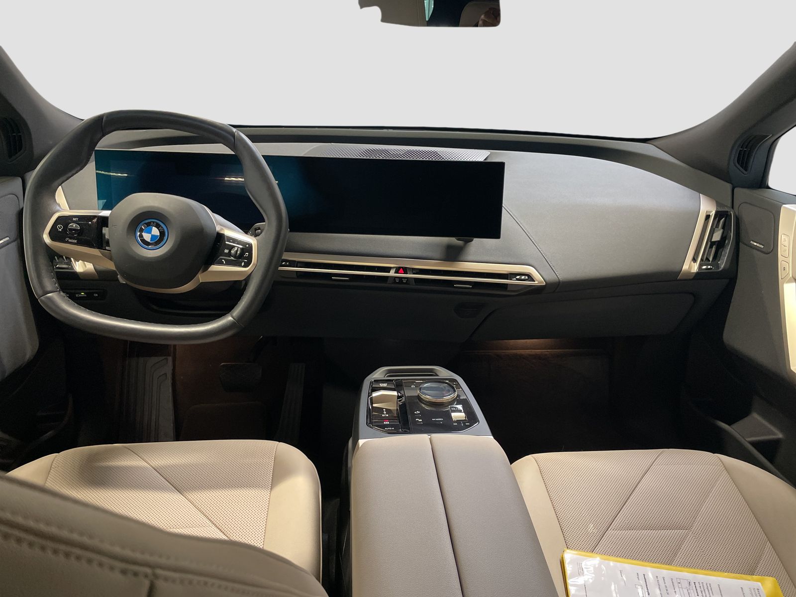 BMW iX - Bild 13