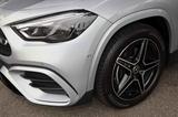 Mercedes-Benz GLA 180 AMG TOTWINKEL+360°+KEYLESS+SPURHALTE+19" - Mercedes-Benz GLA 180: Silber