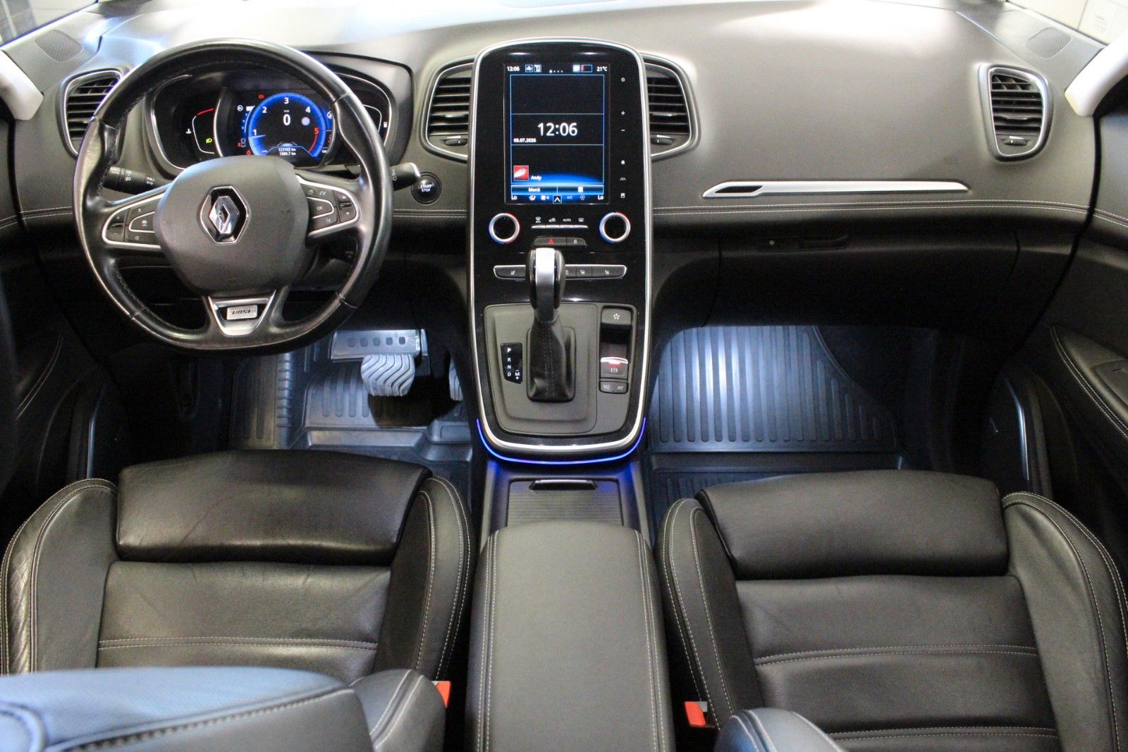 Fahrzeugabbildung Renault Scenic dCi 160 EDC Bose Edition*AHK*Winter