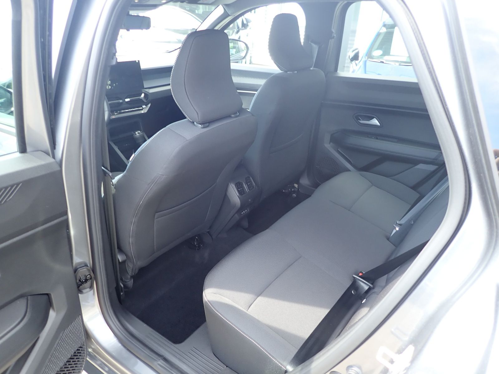 Fahrzeugabbildung Dacia Bigster TCe 140 Expression Mild Hybrid