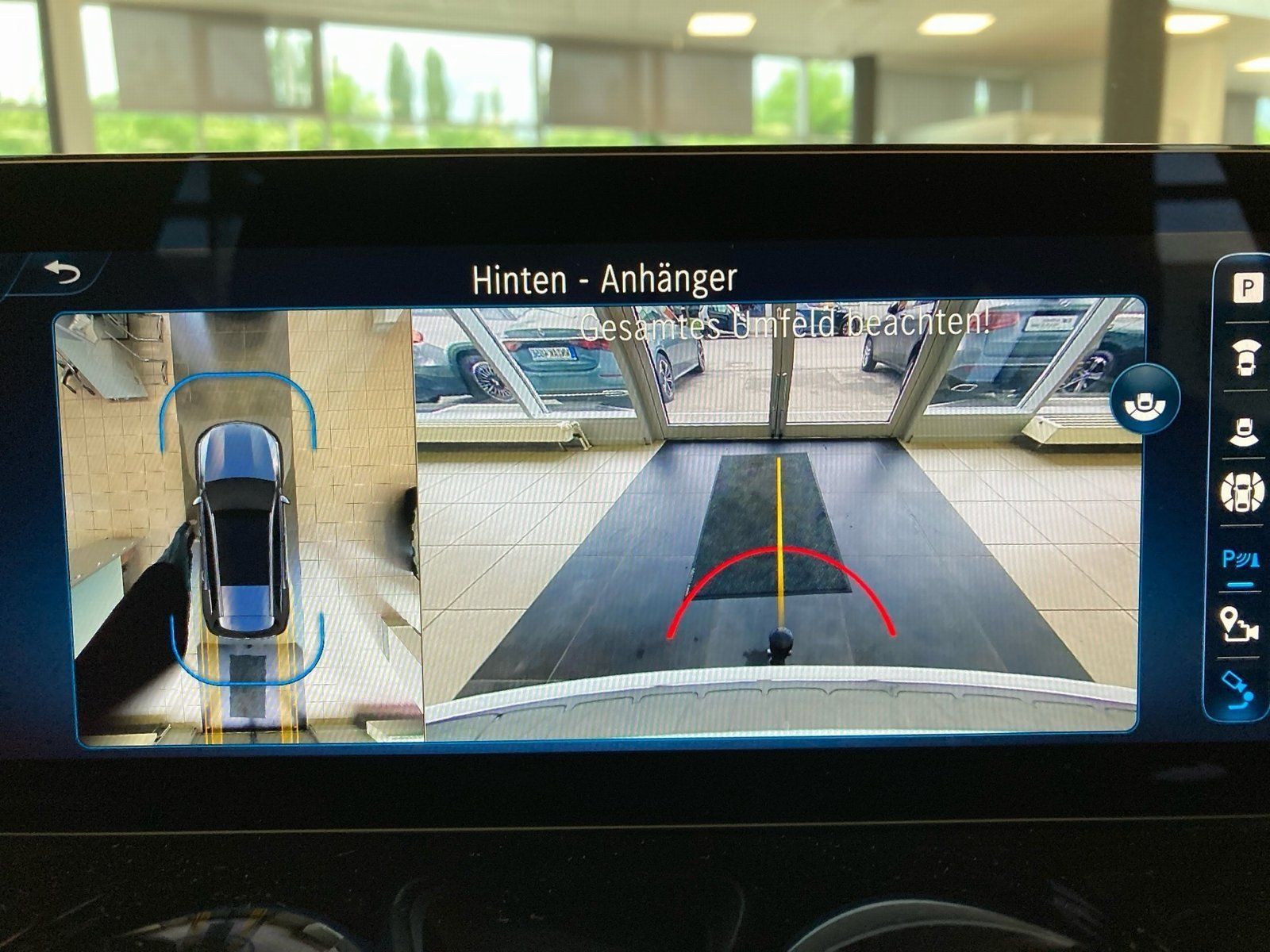 Fahrzeugabbildung Mercedes-Benz GLB 250 4M*7-Sitz*AHK*Distr*Totwi*360*Mbeam*Memo