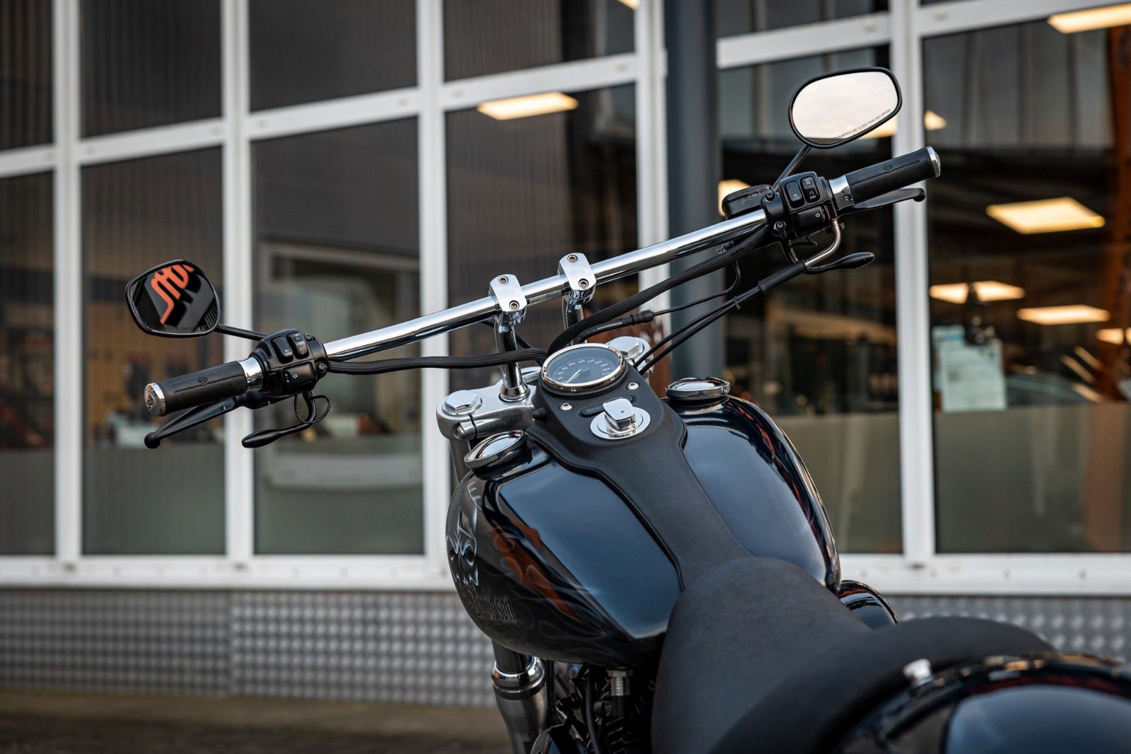 Fahrzeugabbildung Harley-Davidson DYNA STREET BOB FXDB 96 CUI - FALCON AUSPUFF -