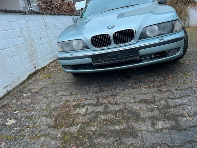 BMW 5er 520i (1997) 6 Zylinder