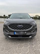 Ford Edge 238PS 2.0 DSL AT 4x4 Vignale Pano AHK - graue Ford Edge