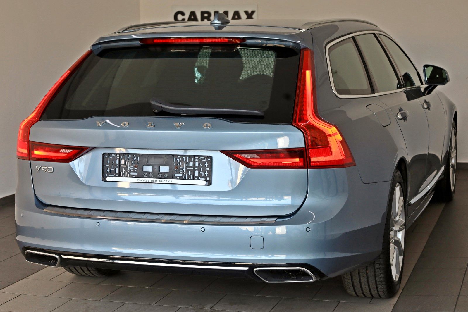 Fahrzeugabbildung Volvo V90 Kombi Inscription AWD Leder,Navi,LED,ACC,AHK