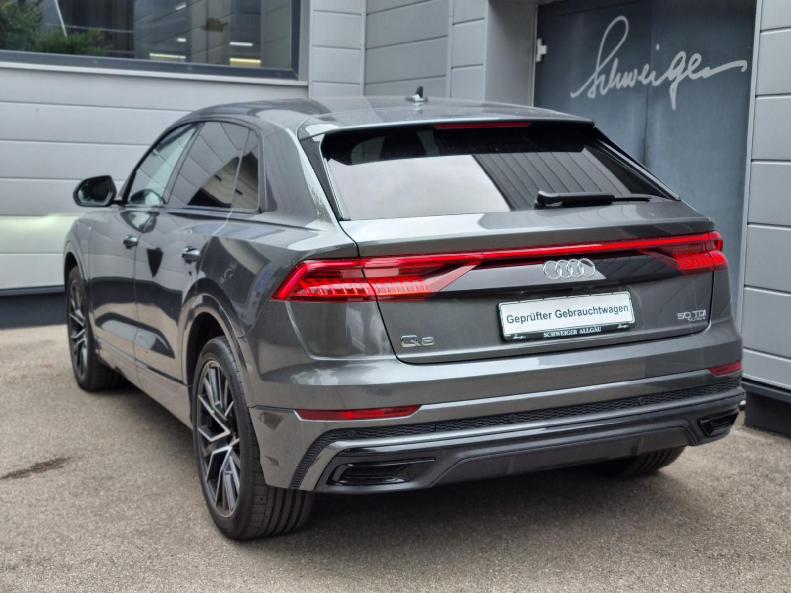 Audi Q8 50 TDI quattro S-Line foto 3