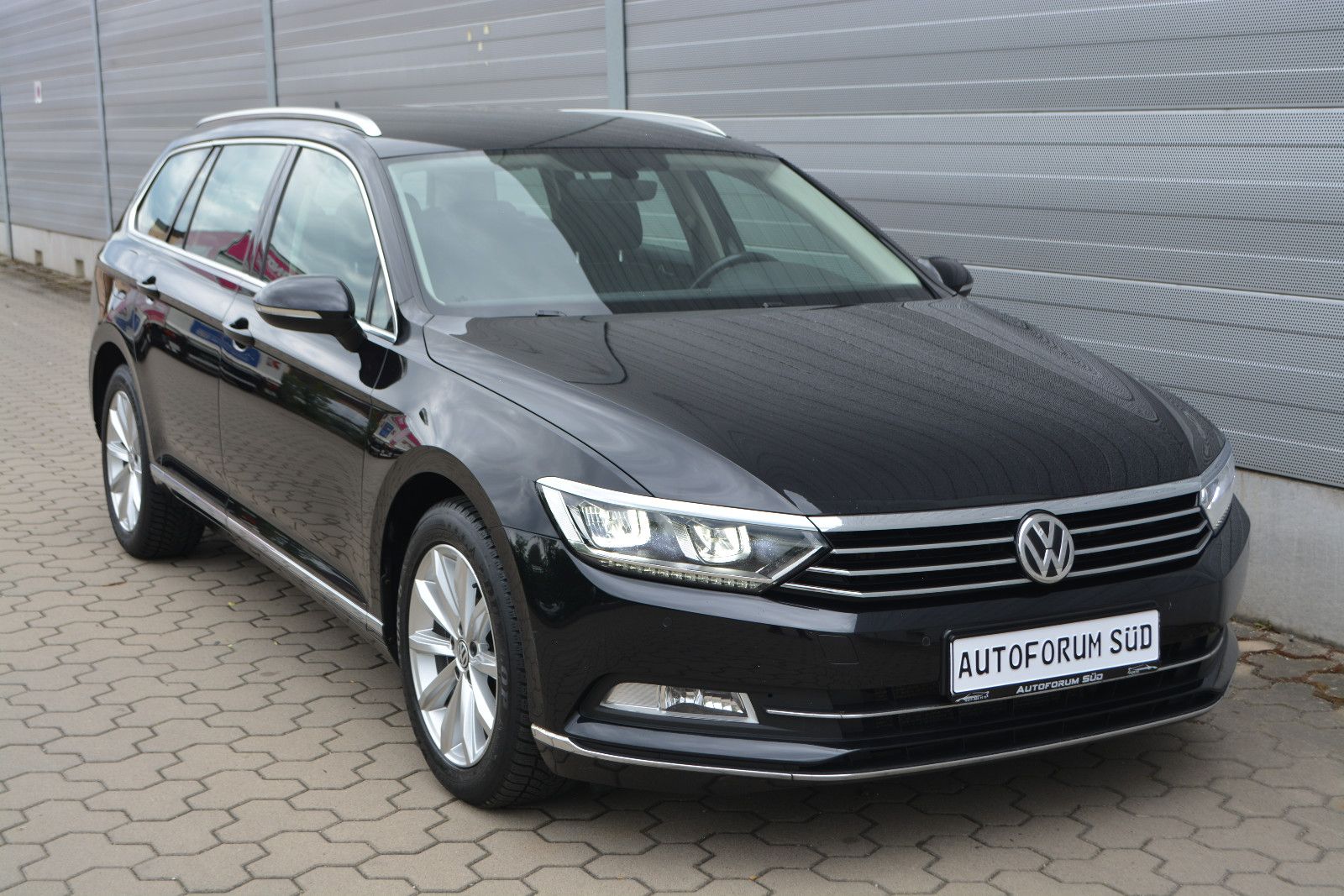 VW Passat Highline 2.0TDI BMT ACC LED  Alcantara