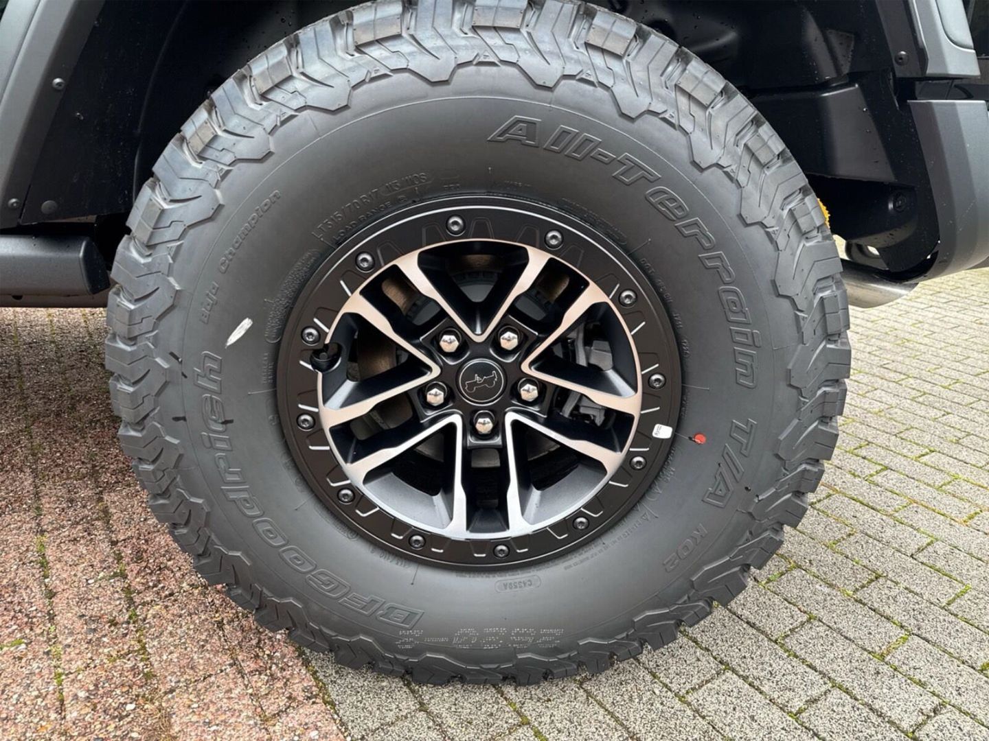 Fahrzeugabbildung Jeep Wrangler 392 MOAB - 6,4-V8-US-Import Seilwinde-S