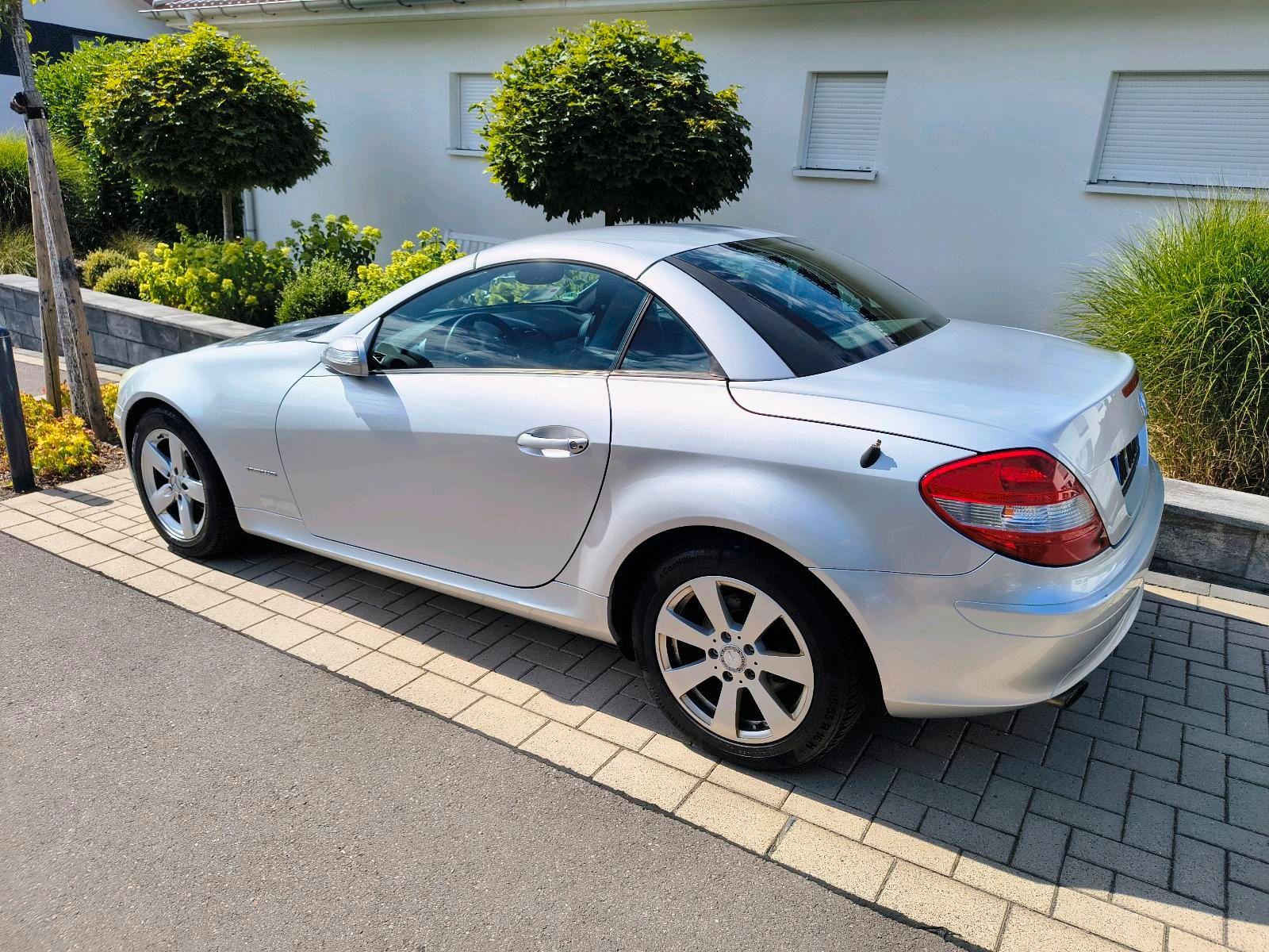 Mercedes-Benz SLK 200
