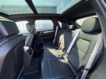 Porsche Cayenne - 11