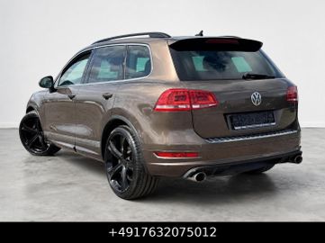Volkswagen Touareg - 4