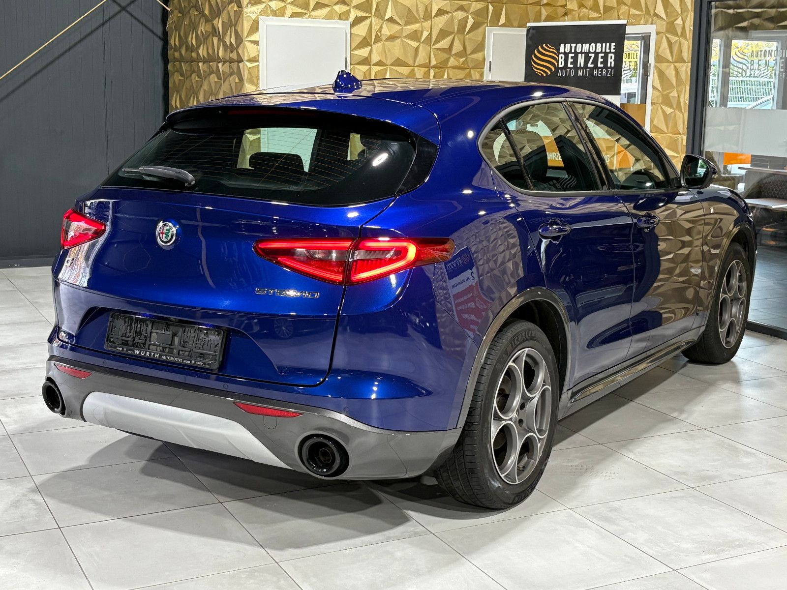 Fahrzeugabbildung Alfa Romeo Stelvio Ti Q4/MEMORY/NAVI/KAMERA/ACC/KLIMA
