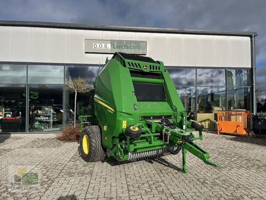 John Deere V461M