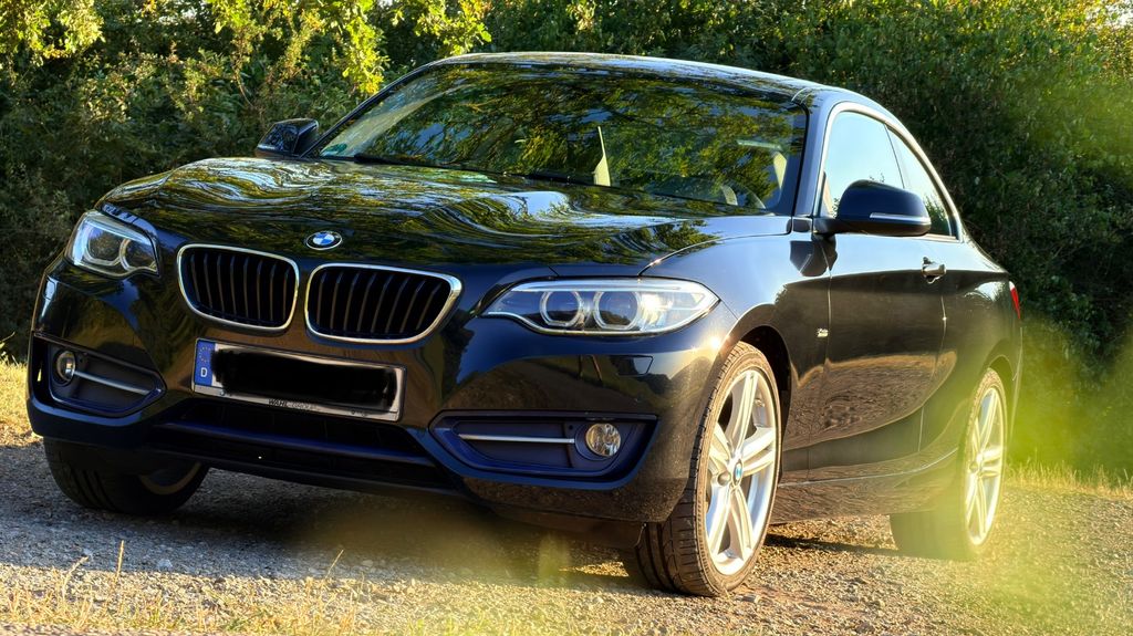 Image of BMW 230