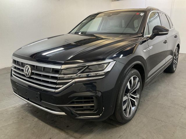 Volkswagen Touareg 4M R-Line PANO MATRIX HuD LEDER AHK 21Z.