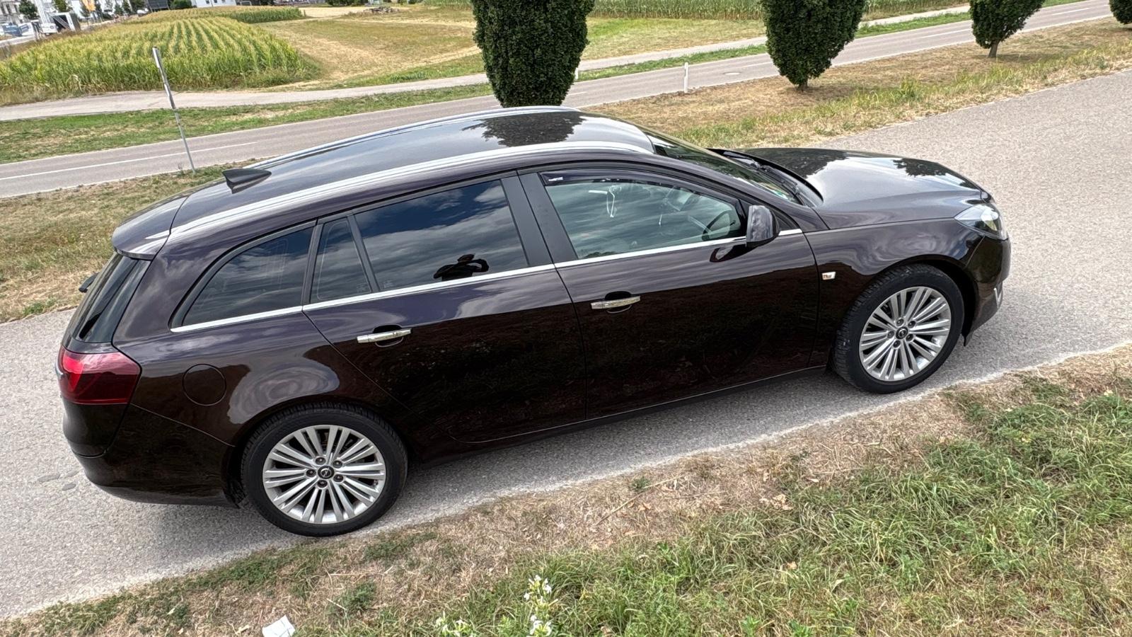 Opel Insignia A Sports Tourer Edition Bose AHK Xenon