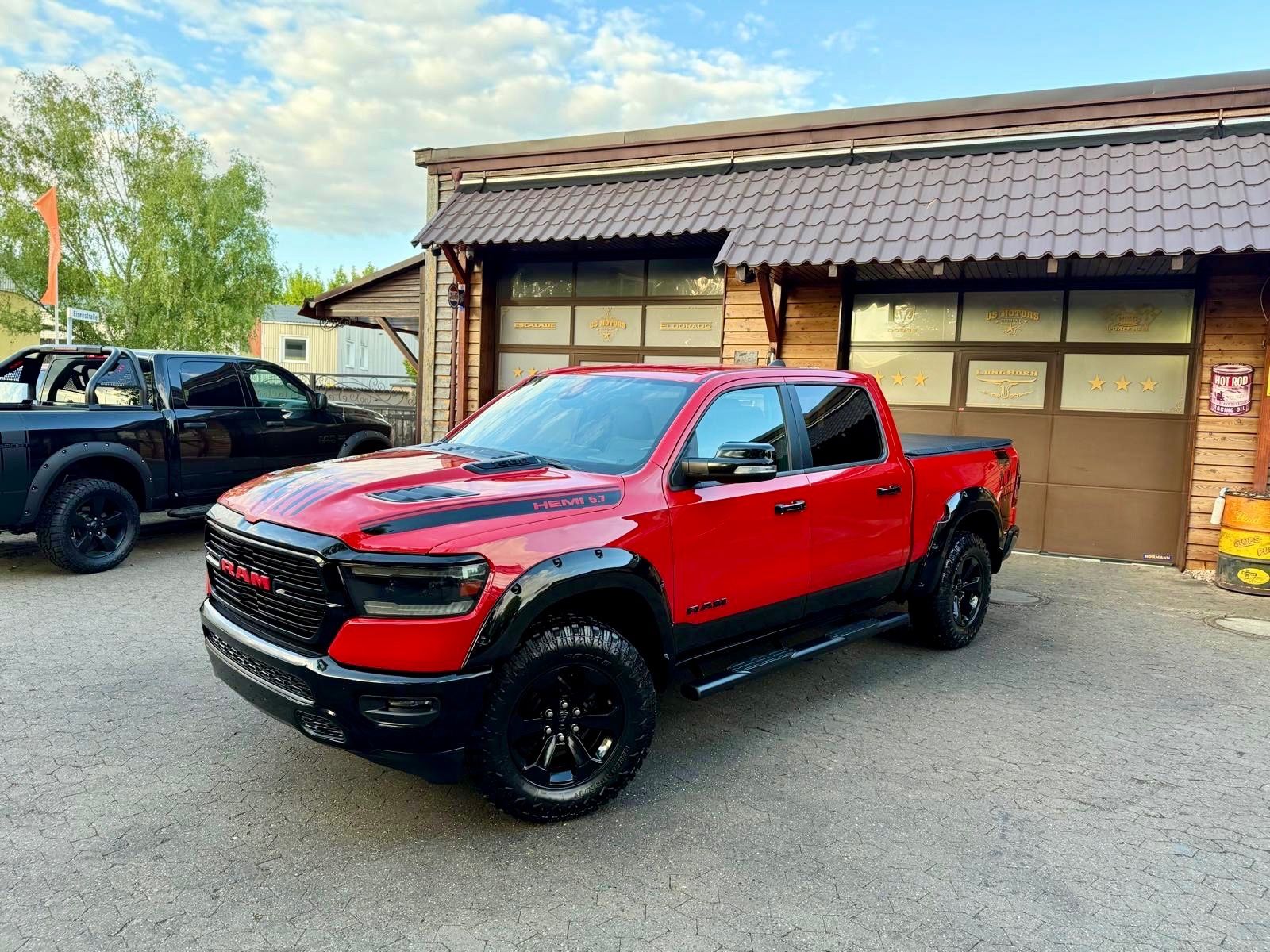 Dodge RAM - 1