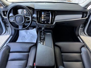 Volvo S90 - 12