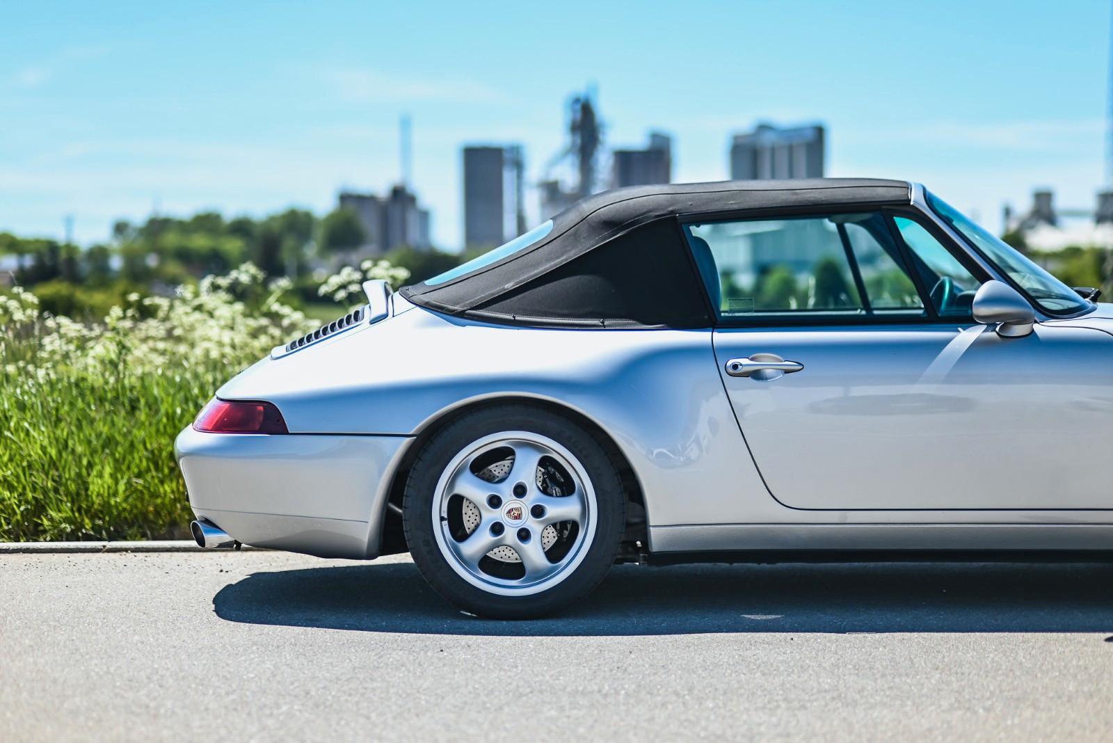 Porsche 993 Carrera Cabriolet
