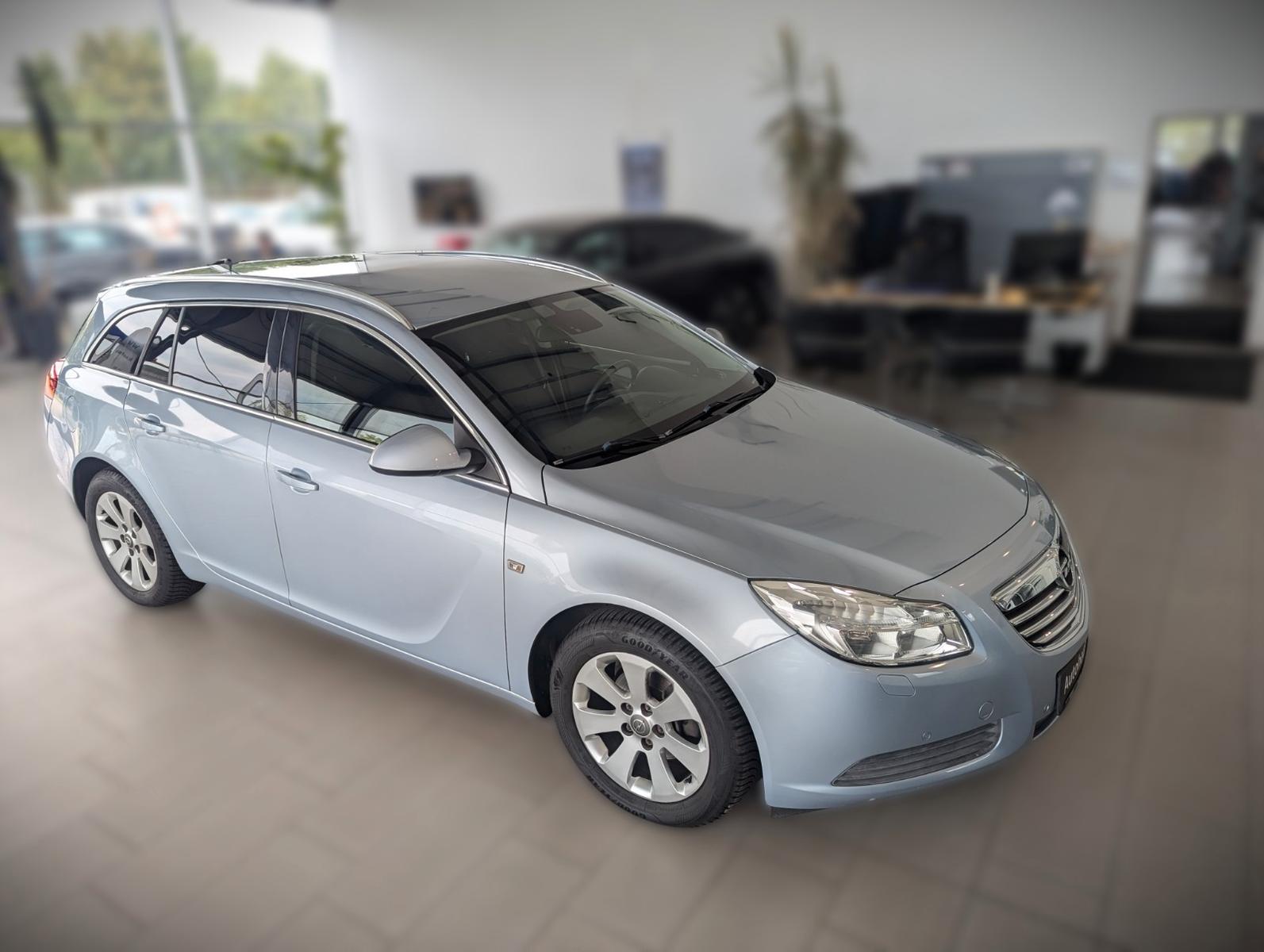Opel Insignia 2013 — photo 22