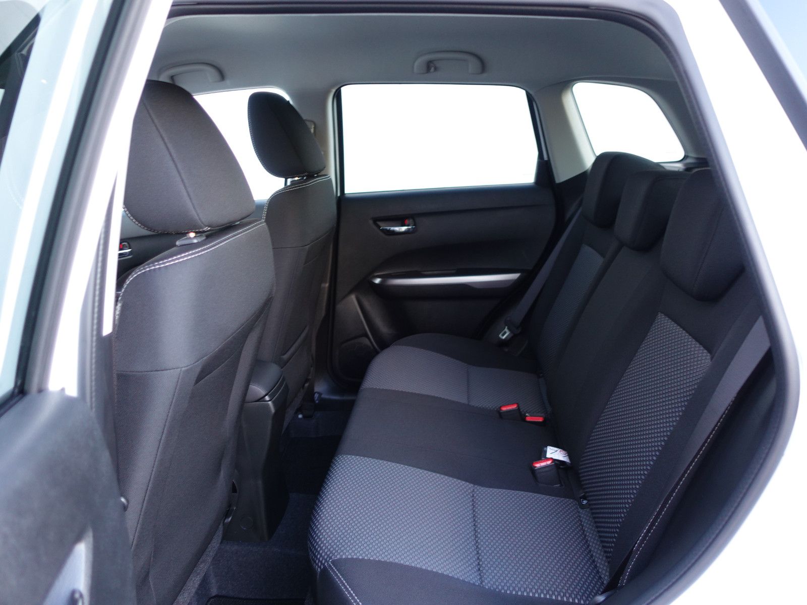 Fahrzeugabbildung Suzuki Vitara 1.4 Comfort 6-Stufen Automatik Navi,SHZ