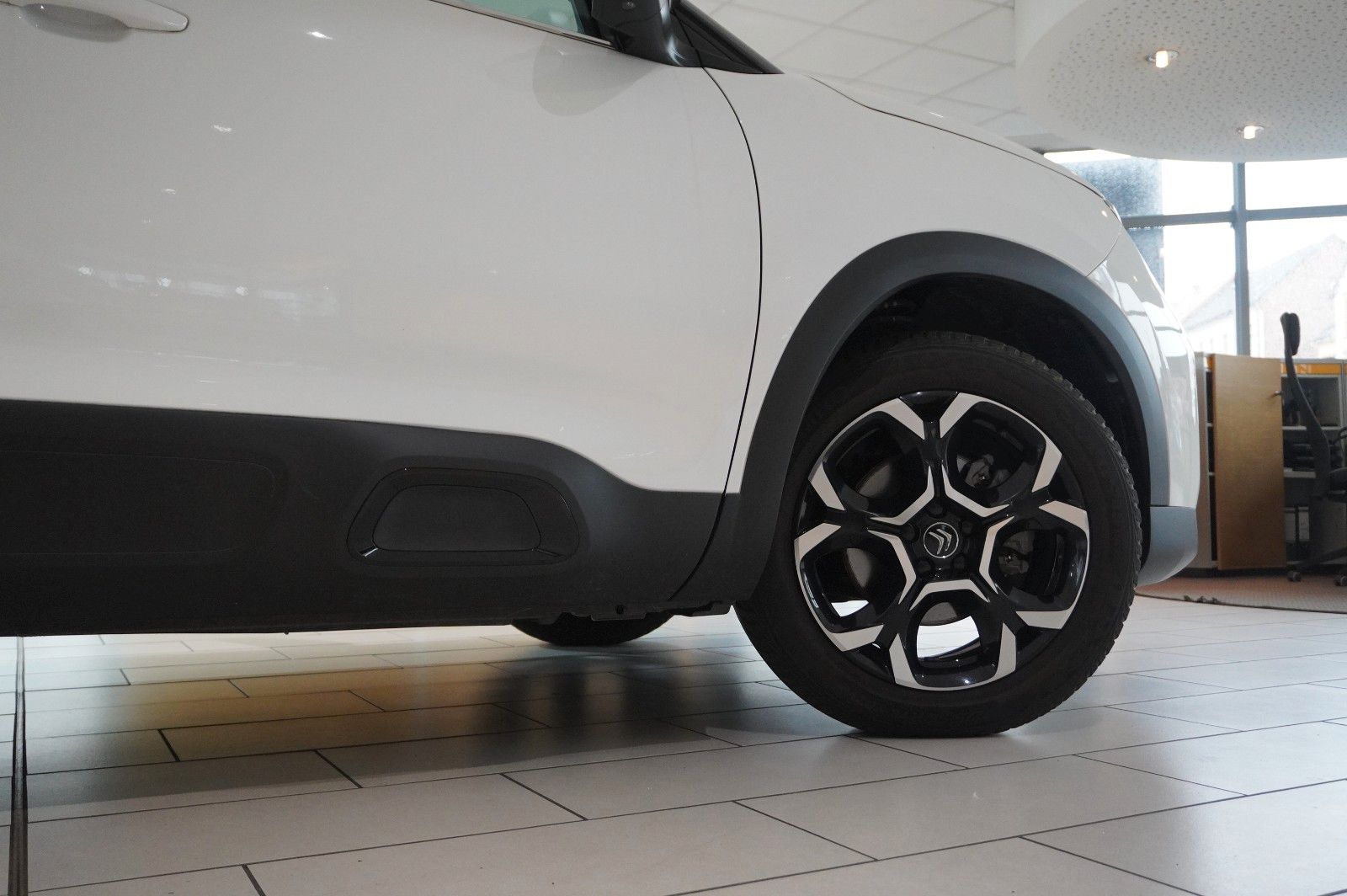 Fahrzeugabbildung Citroën C5 Aircross 1.2T FEEL PACK NAVI/LED/KAMERA/VIRT.