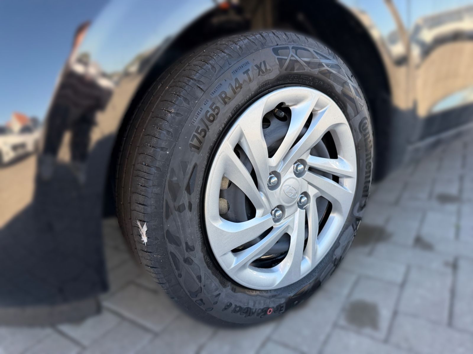 Fahrzeugabbildung Hyundai i10 1.0 Select Navi Kamera