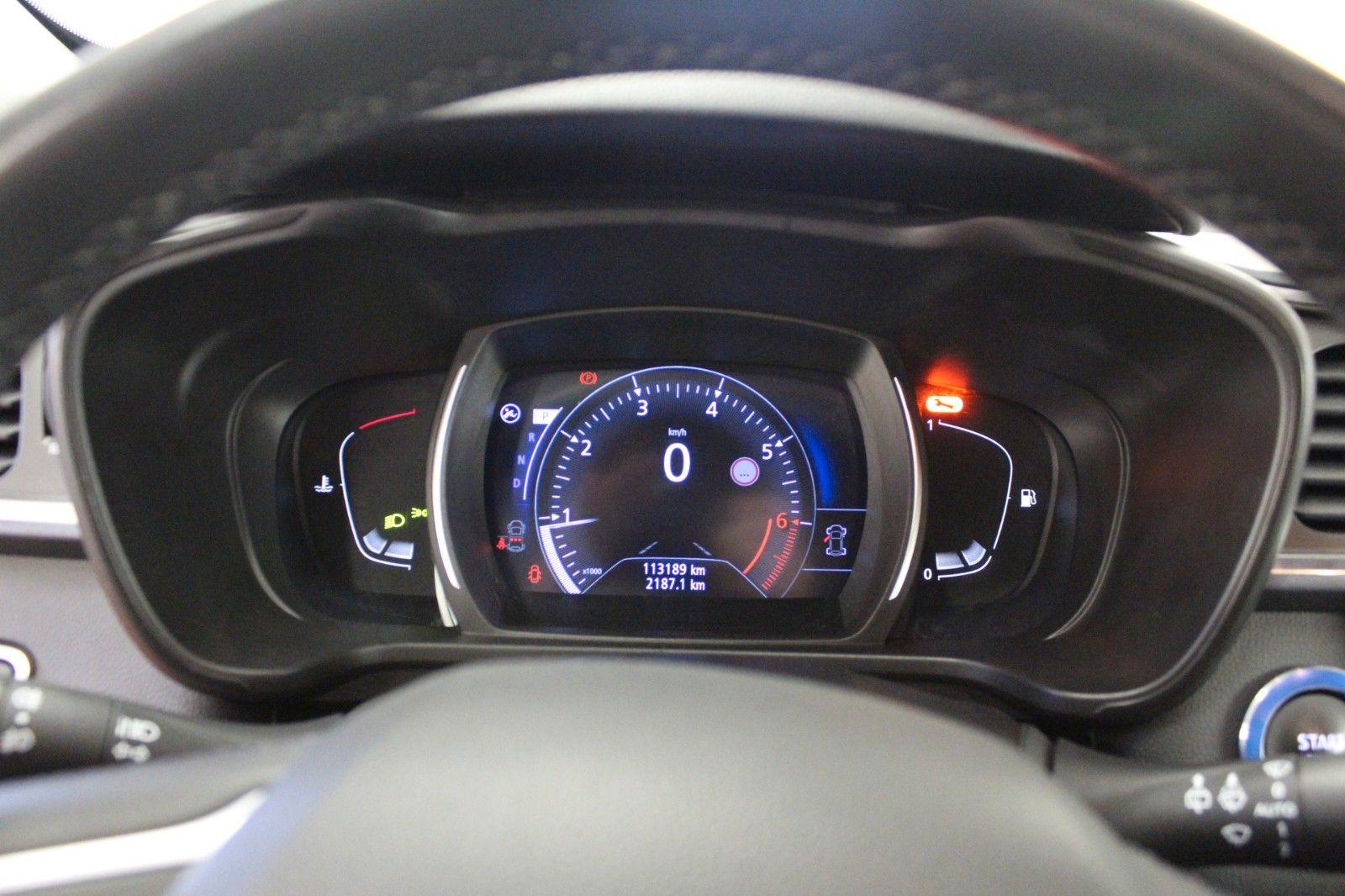 Fahrzeugabbildung Renault Kadjar TCe 140 EDC Limited  Automatik