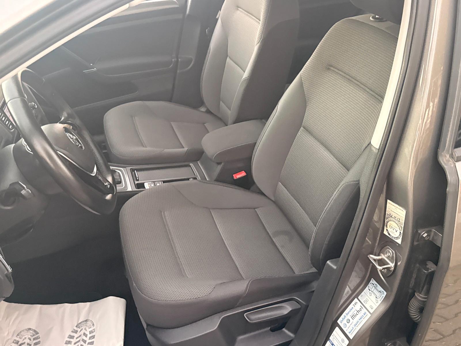 Volkswagen Golf 2013 — photo 36