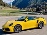 Porsche 911 Turbo S Cabriolet  - Porsche: Gelb, 911 Turbo