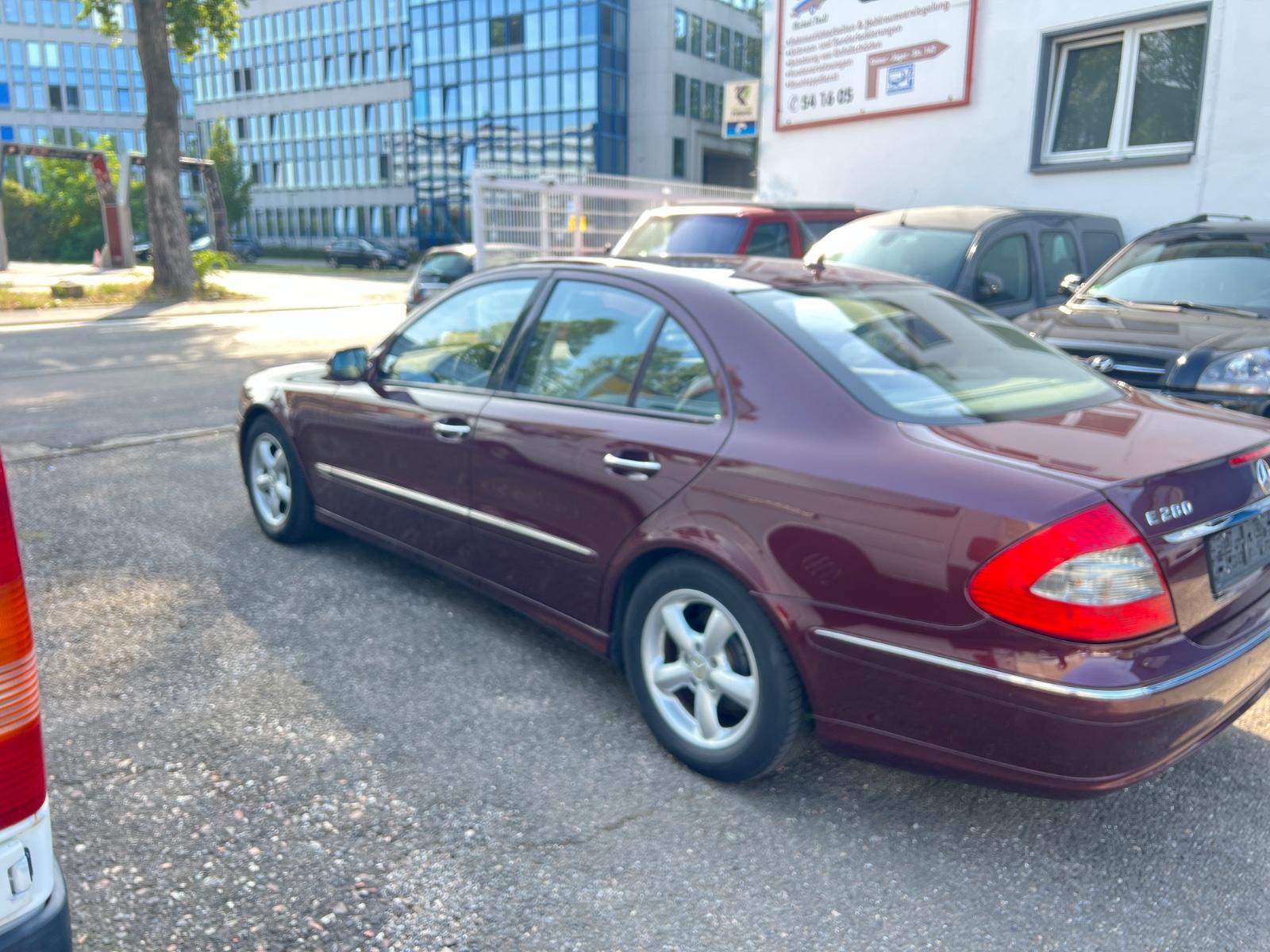 Mercedes-Benz E 280 E -Klasse Lim. Avantgard Navi Xenon