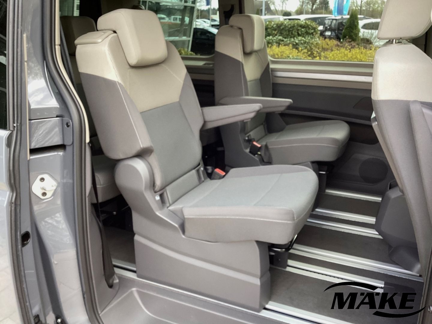 T7 Multivan Life 1.5 TSI DSG KR NAVI LED GRA 7-S