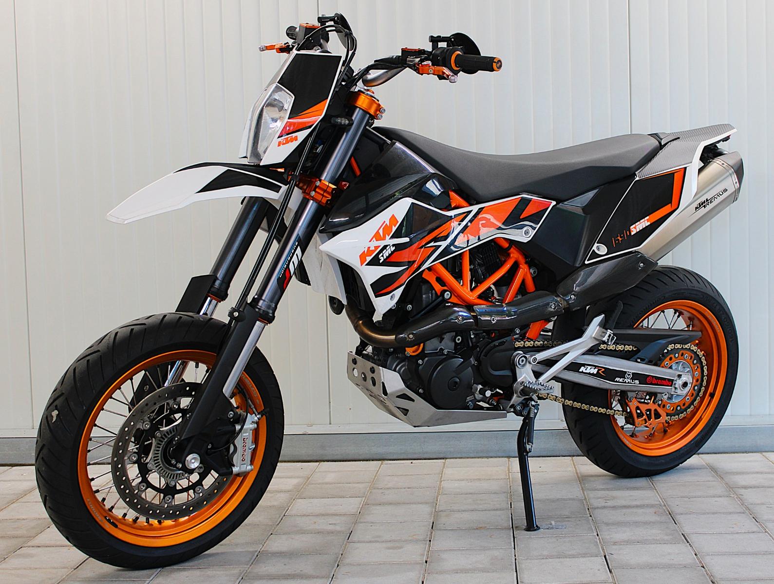 KTM 690 SMC R mit Zubehör A2 vom Römer Team