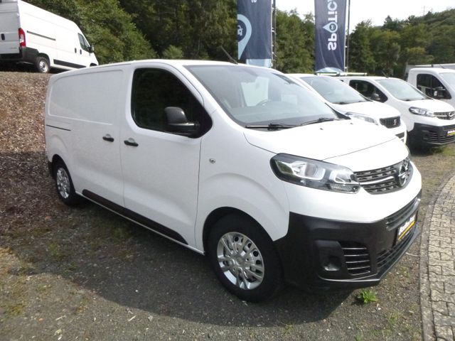Vivaro Cargo M