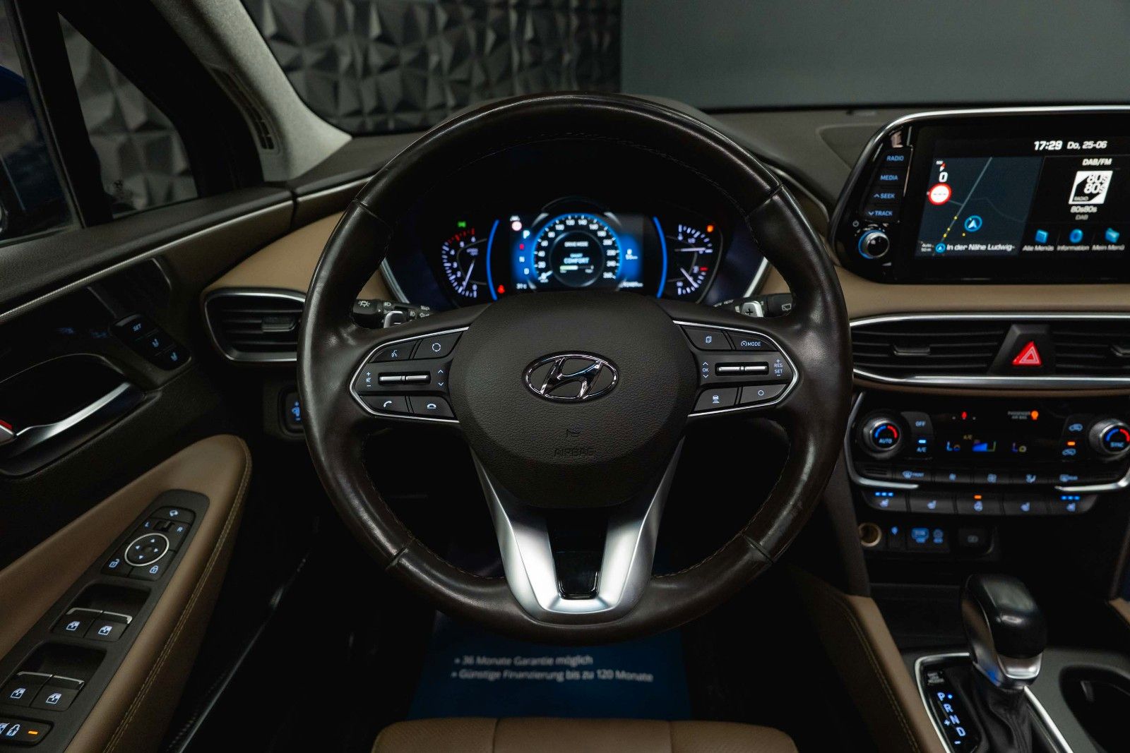 Fahrzeugabbildung Hyundai Santa Fe Premium 4WD 8G*Pano*ACC*LED*DAB*21Zoll*