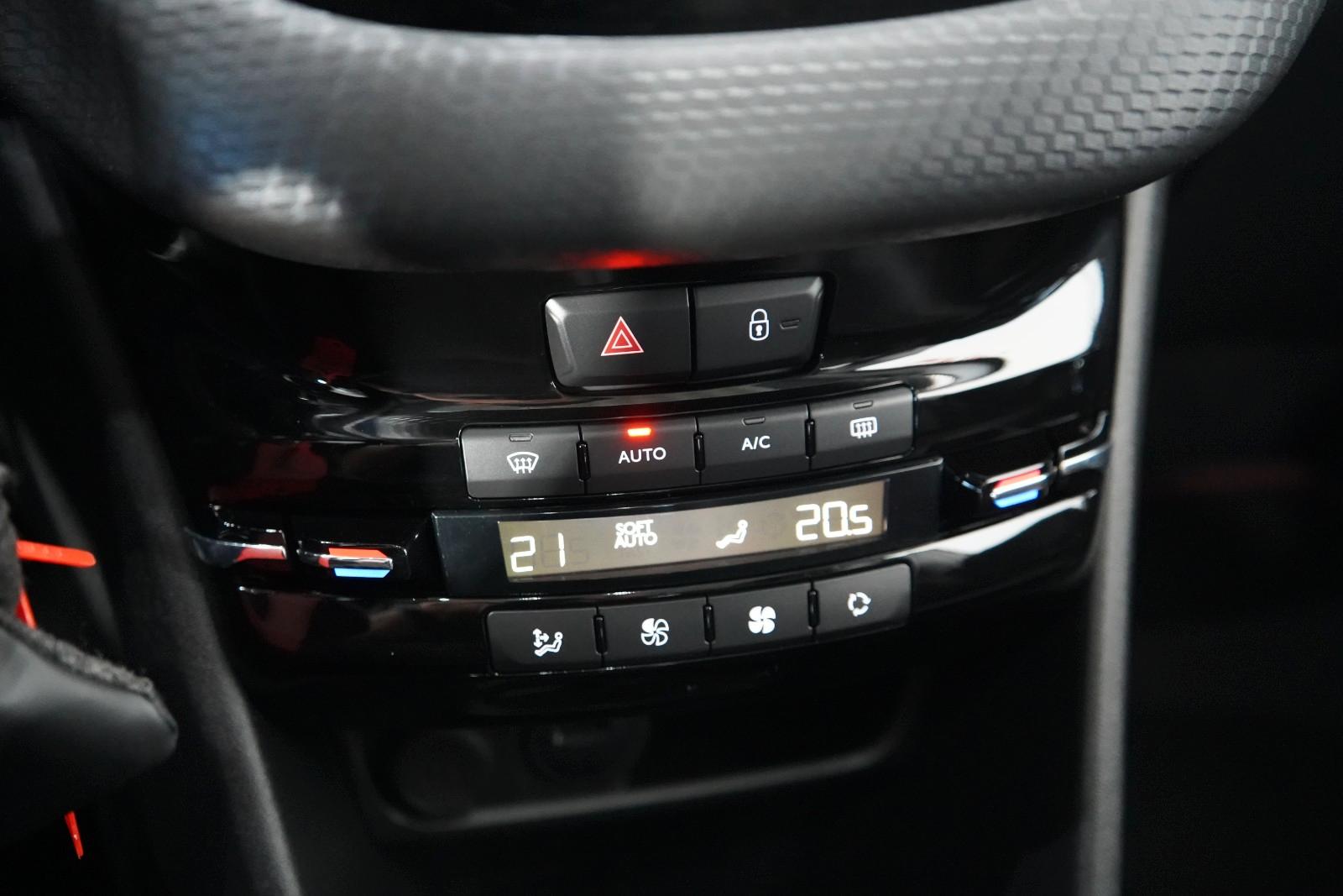 Peugeot 2008 Allure GT-LINE*Pano*Navi*Kam*18 Z.*Automat.