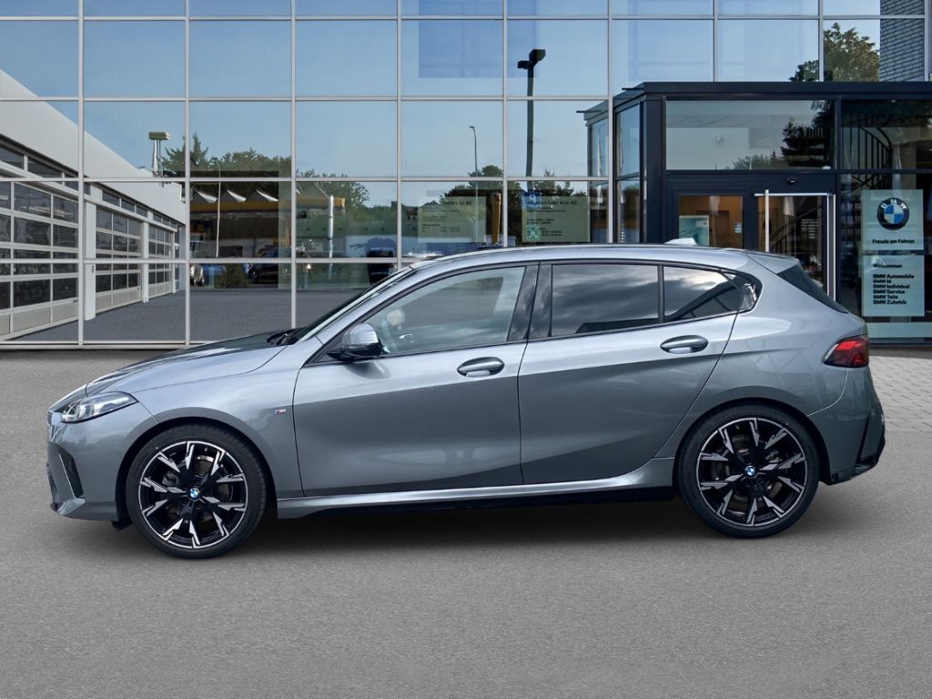 BMW 120 — hlavná fotografia