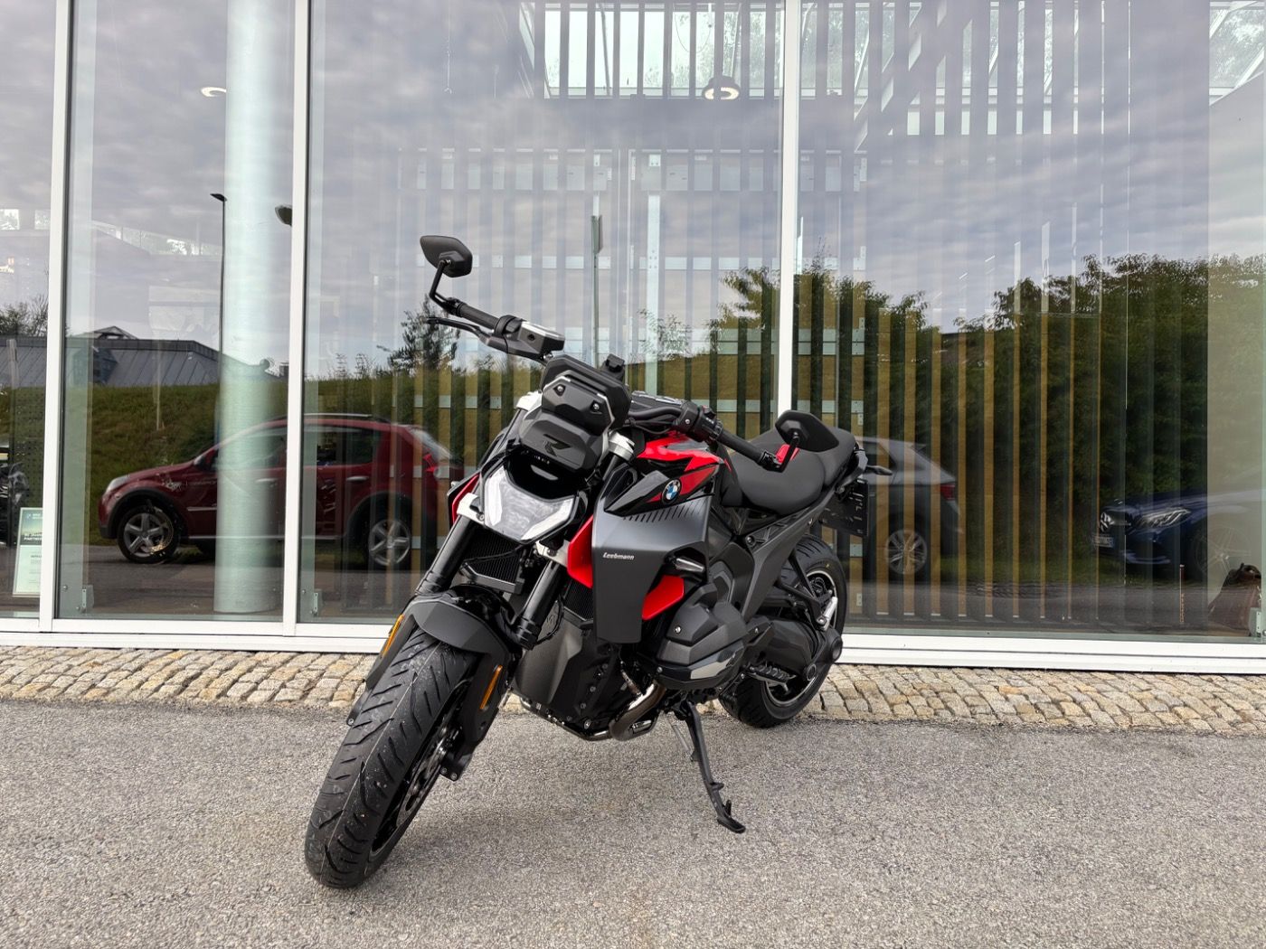 Fahrzeugabbildung BMW R 1300 R Option 719 ASA 3 Pakete