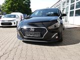 Hyundai i30 LIFE KOMFORT SHZ LHZ APPLE KAMERA  KLIMAAUT. - Hyundai i30 in Augsburg