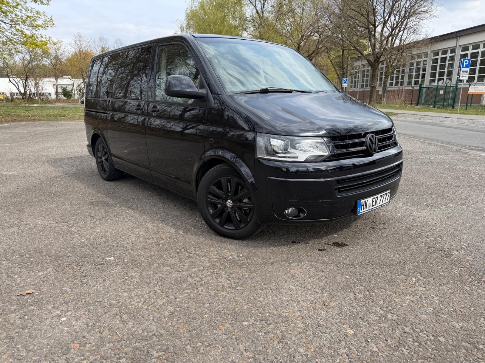 Volkswagen T5 Transporter Bus Multivan Highline 20TKM ATM