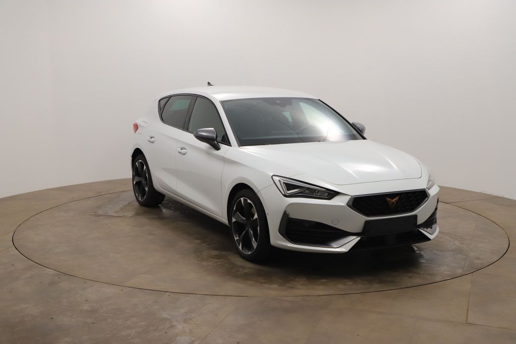 Cupra Leon 1.4 TSI e-HYBRID 150kW Tempo*PDC*RFK*Klima