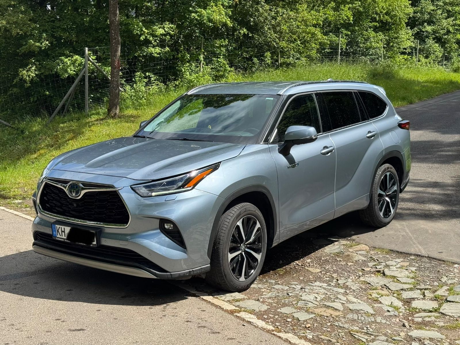 Toyota Highlander 2.5-l Hybrid Luxury 8 Fach LM Garant