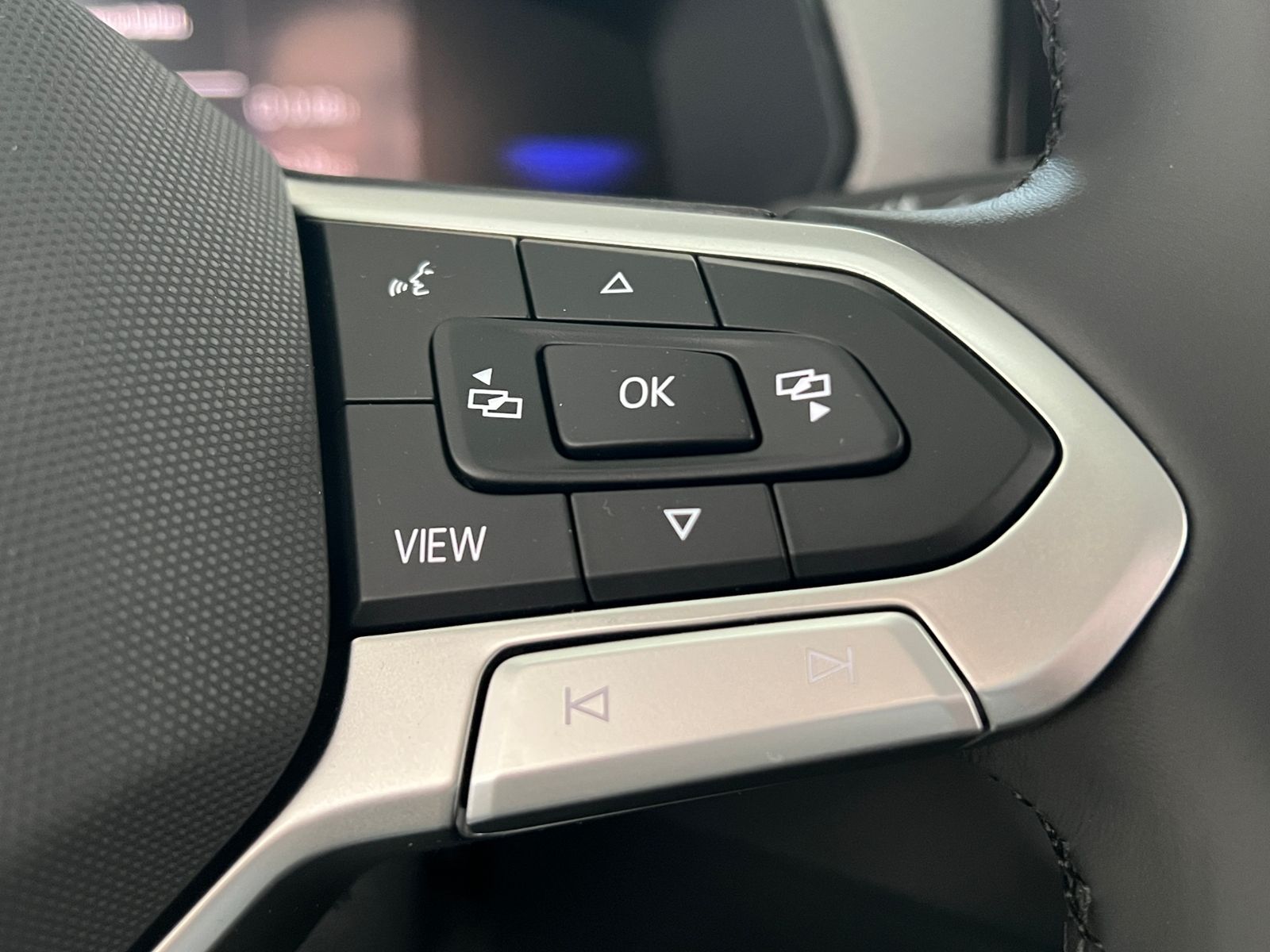 Fahrzeugabbildung Volkswagen T-Cross Life 1.0 TSI DSG *LED, App-Connect, 17"-