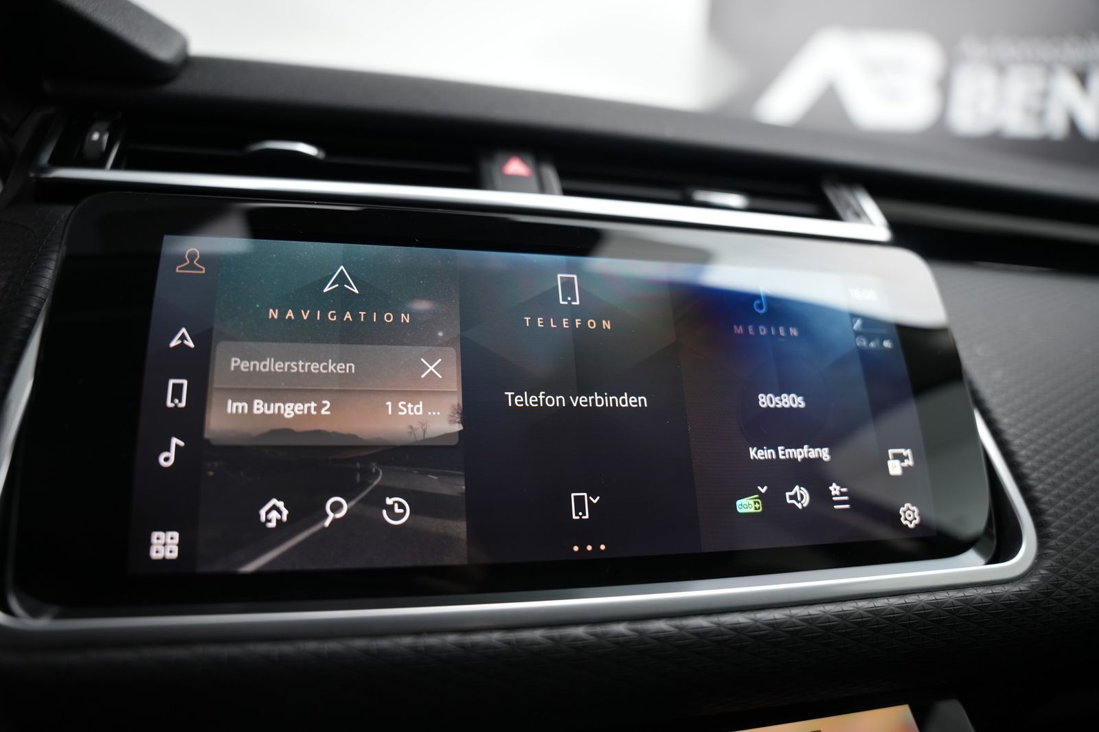 Fahrzeugabbildung Land Rover Range Rover Velar Kamera*Head-UP*Matrix*CarPlay