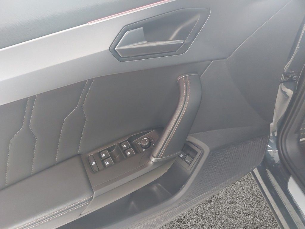 Fahrzeugabbildung CUPRA Formentor VZ 1.4 e-Hybrid DSG Panoramadach