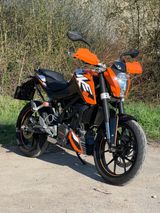 KTM Duke 125 - KTM 2011 DUKE 125