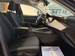 PEUGEOT 308 Automatik NAVI LED SHZ CARPLAY 1.HAND