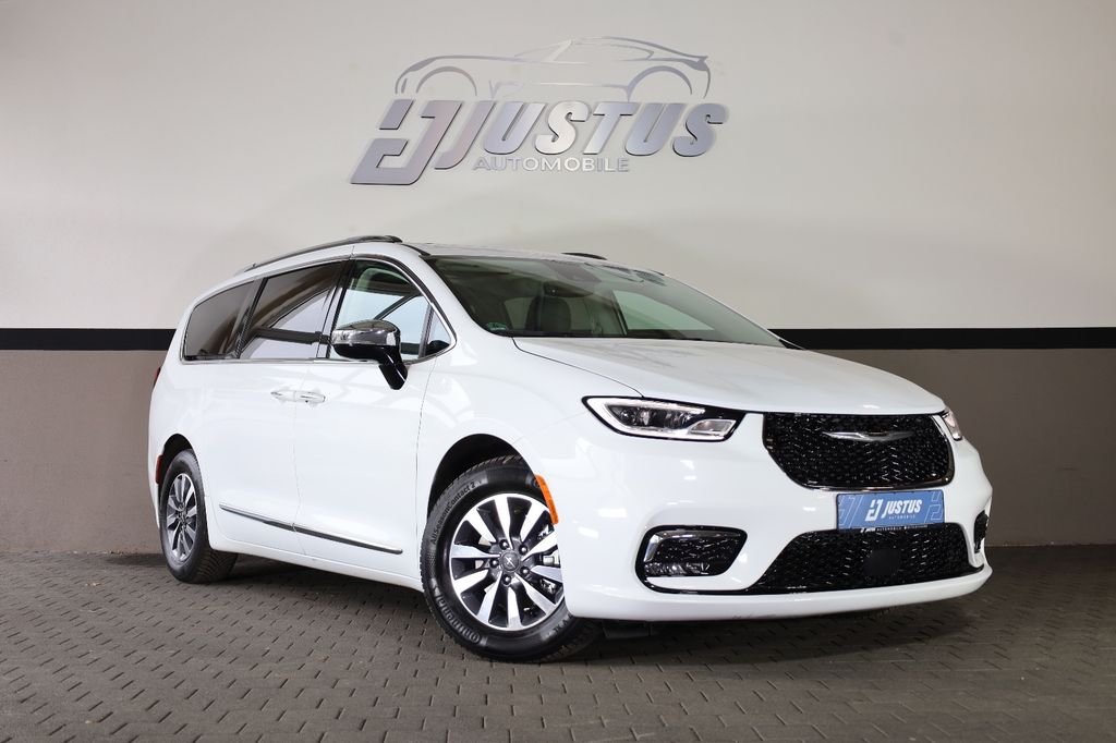 Image of Chrysler Pacifica