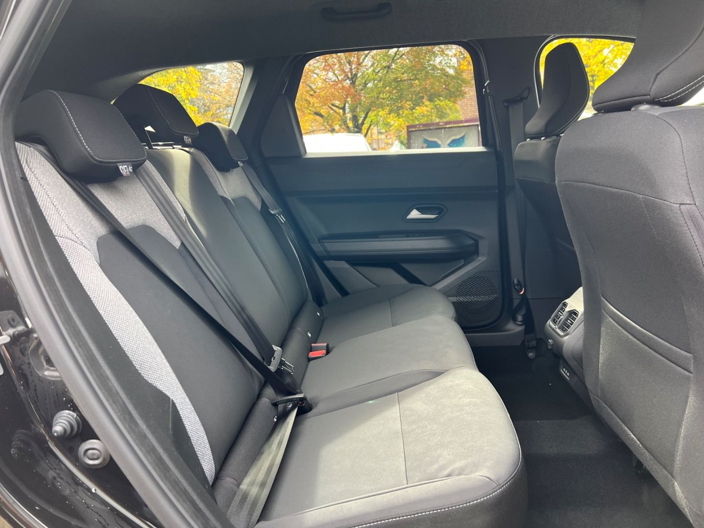 Fahrzeugabbildung Dacia Bigster LPG ECO-G 140 Journey Navi Digitales Coc